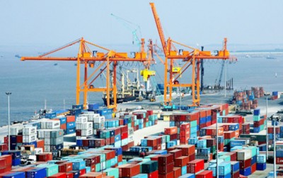 Hải Phòng đóng góp 98% vào lưu lượng trung chuyển hàng hóa toàn quốc năm 2014. (Ảnh minh họa: KT)