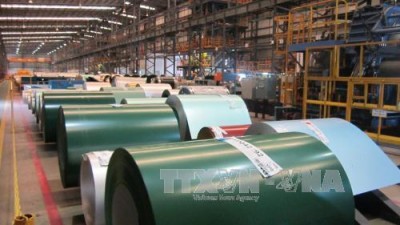 Kho hàng thành phẩm thép mạ của Công ty TNHH NS BlueScope tại Khu công nghiệp Phú Mỹ, tỉnh Bà Rịa - Vũng Tàu. Ảnh: Hồng Nhung/TTXVN