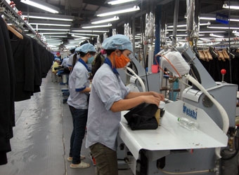 May comple xuất khẩu tại Tổng công ty May 10