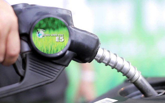 Theo báo cáo, chưa có bất kỳ khiếu nại nào của người tiêu dùng về chất lượng loại xăng E5 (ảnh minh họa).