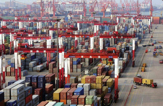 Container tại cảng Qingdao ở Thanh Đảo, tỉnh Sơn Đông (Trung Quốc)